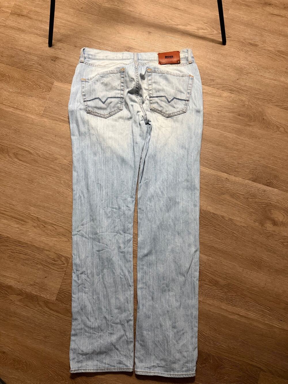 Hugo Boss Regular Fit Jeans Men's 34x34 Light Wash Denim Straight Leg Designer